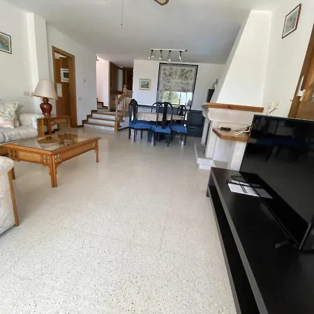Holiday home Gavines Piscina Privada Playa Santa Maria De Llorell *
