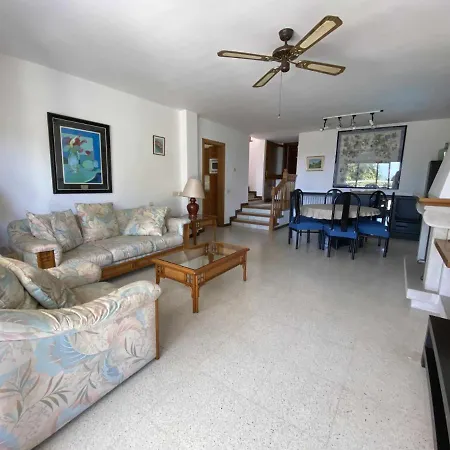 Gavines Piscina Privada Playa Santa Maria De Llorell Holiday home Tossa de Mar